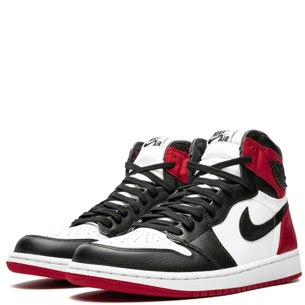 AIR JORDAN 1 RETRO HIGH SATIN BLACK TOE (W)